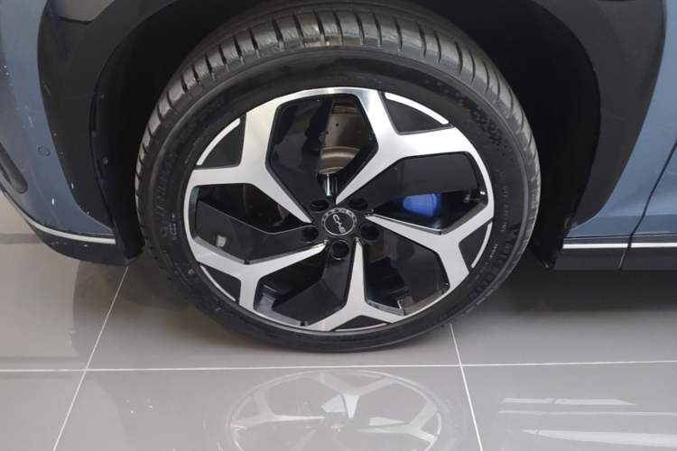 Used BYD Sealion 07 EV 2024 550 All-Wheel-Drive Smart Navigation Version Left Front Wheel Hub