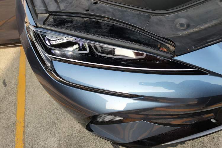 Used BYD Sealion 07 EV 2024 610 Zhihang Edition Right Front Headlight