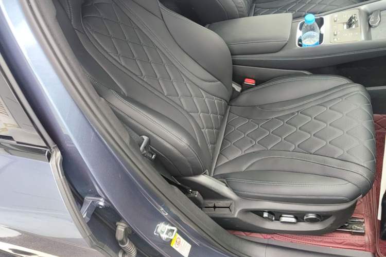Used BYD Sealion 07 EV 2024 610 Long-Range Version Right Front Seat