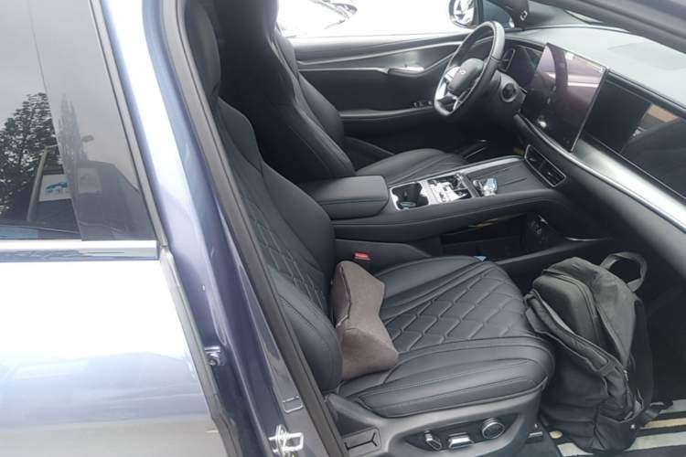 Used BYD Sealion 07 EV 2024 610 Long-Range Version Right Front Seat