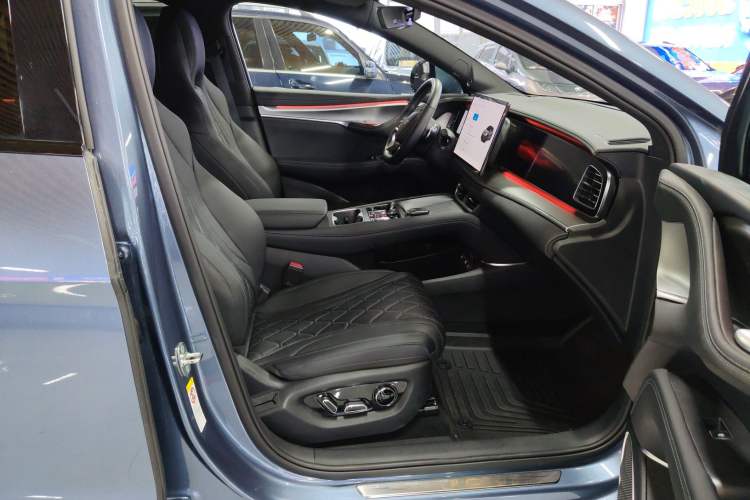 Used BYD Sealion 07 EV 2024 610 Zhihang Edition Right Front Seat