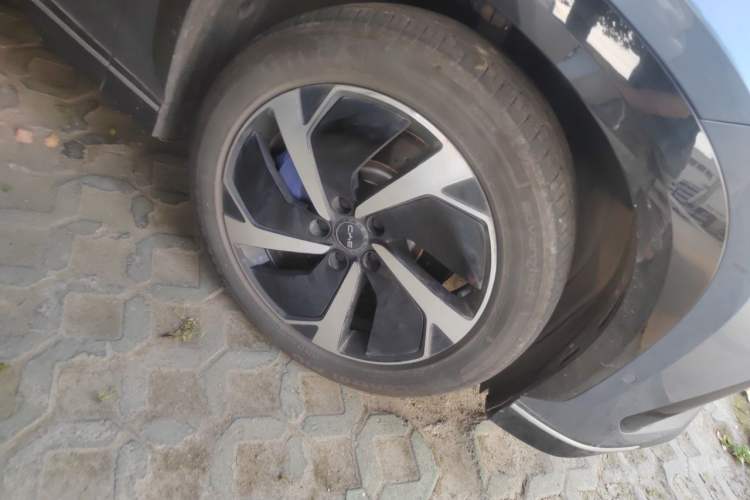 Used BYD Sealion 07 EV 2024 610 Long-Range Version Right Front Wheel Hub
