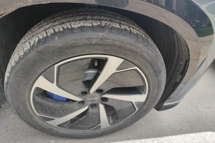 Used BYD Sealion 07 EV 2024 610 Long-Range Version Right Front Wheel Hub
