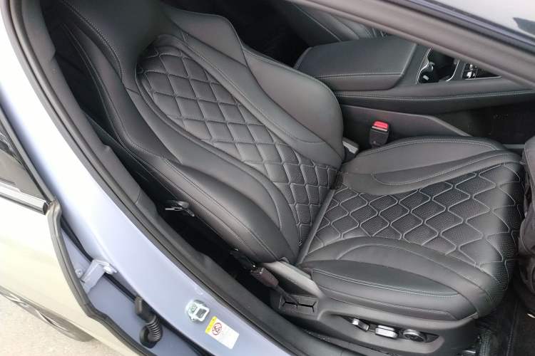 Used BYD Sealion 07 EV 2024 610 Zhihang Edition Right Front Seat