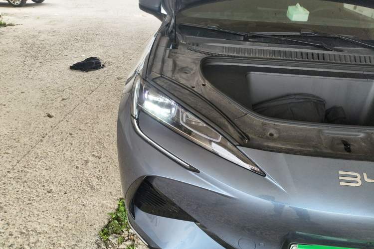 Used BYD Sealion 07 EV 2024 610 Long-Range Version Right Front Headlight