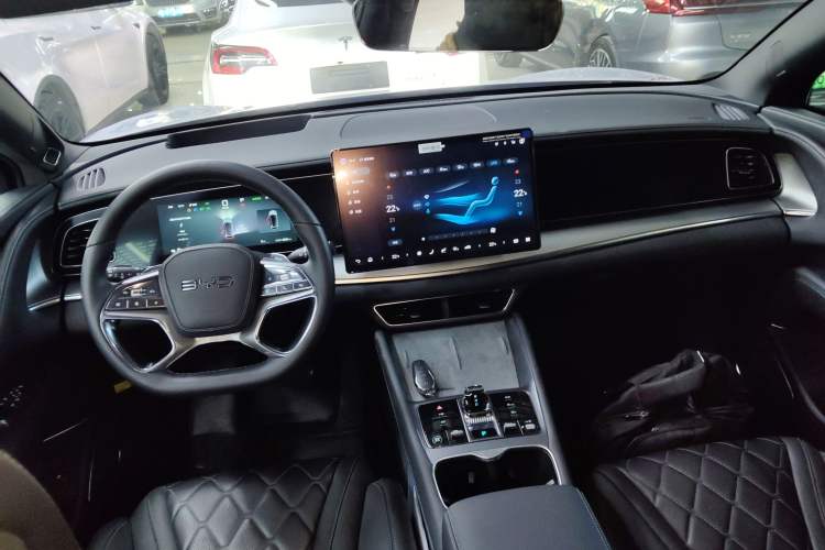 Used BYD Sealion 07 EV 2024 610 Zhihang Edition Interior 2