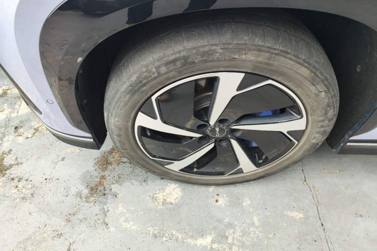 Used BYD Sealion 07 EV 2024 610 Zhihang Edition Left Front Wheel Hub