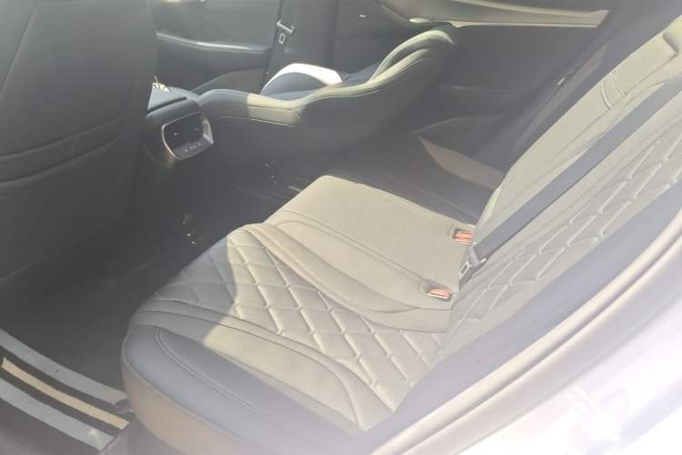 Used BYD Sealion 07 EV 2024 610 Zhihang Edition Left Rear Seat