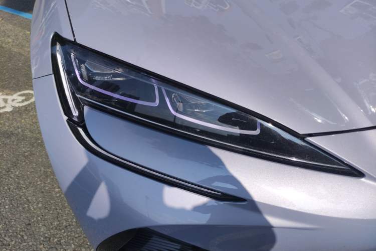 Used BYD Sealion 07 EV 2024 610 Long-Range Version Right Front Headlight