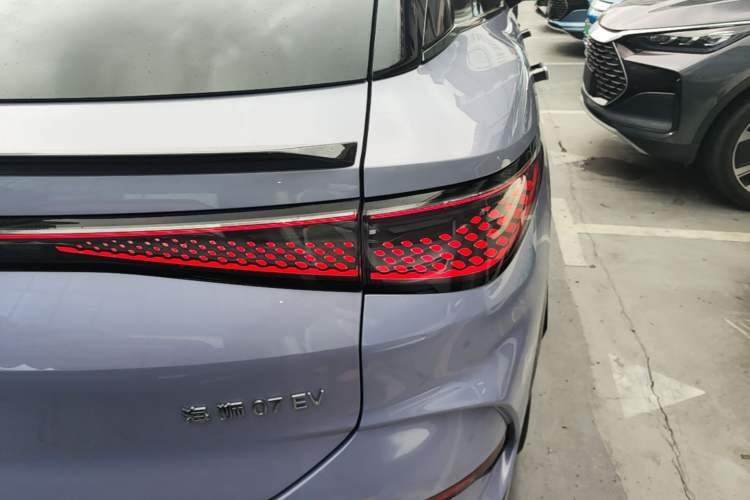 Used BYD Sealion 07 EV 2024 610 Zhihang Edition Right Rear Taillight