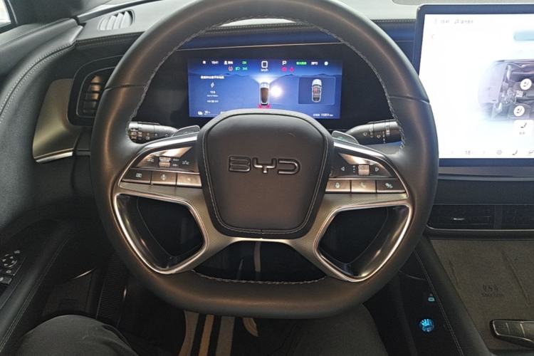 Used BYD Sealion 07 EV 2024 610 Zhihang Edition Steering Wheel