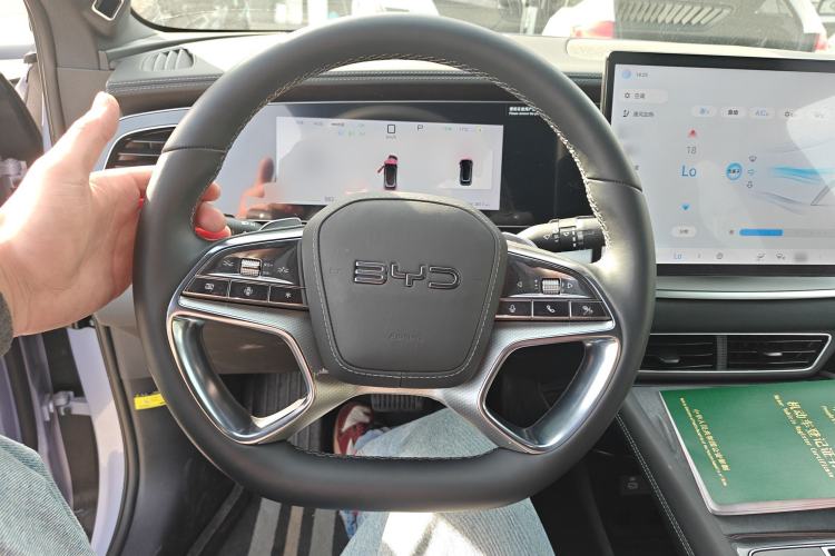 Used BYD Sealion 07 EV 2024 610 Zhihang Edition Steering Wheel