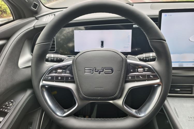 Used BYD Sealion 07 EV 2024 610 Zhihang Edition Steering Wheel