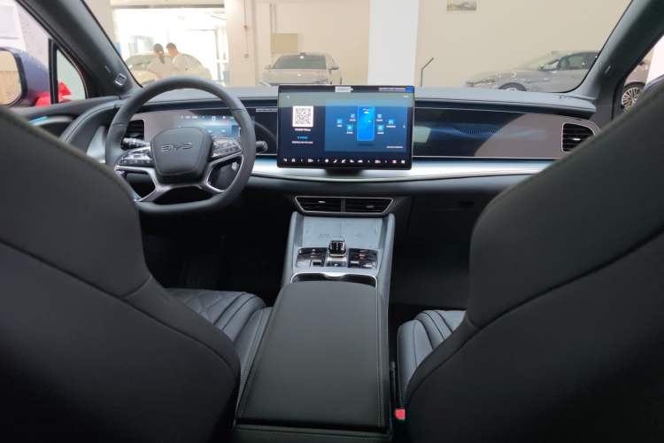 Used BYD Sealion 07 EV 2024 610 Long-Range Version Audio And AC Panel