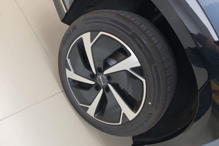 Used BYD Sealion 07 EV 2024 610 Long-Range Version Right Rear Wheel Hub