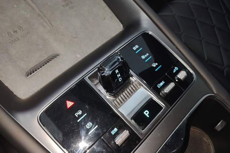 Used BYD Sealion 07 EV 2024 610 Zhihang Edition Gear Lever