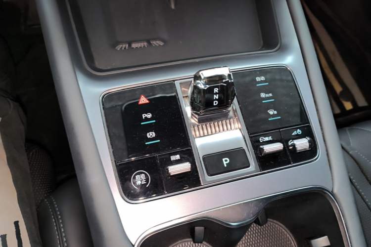 Used BYD Sealion 07 EV 2024 610 Long-Range Version Gear Lever