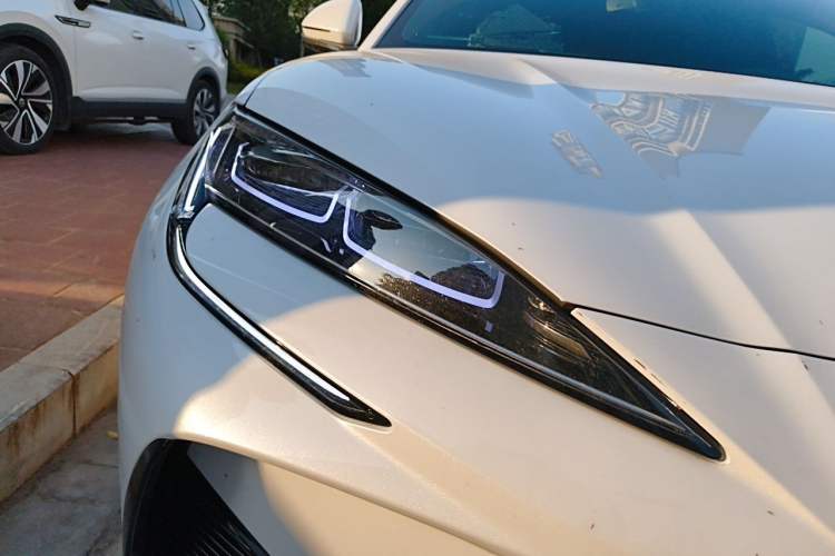 Used BYD Sealion 07 EV 2024 610 Zhihang Edition Right Front Headlight