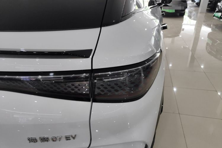 Used BYD Sealion 07 EV 2024 610 Zhihang Edition Right Rear Taillight