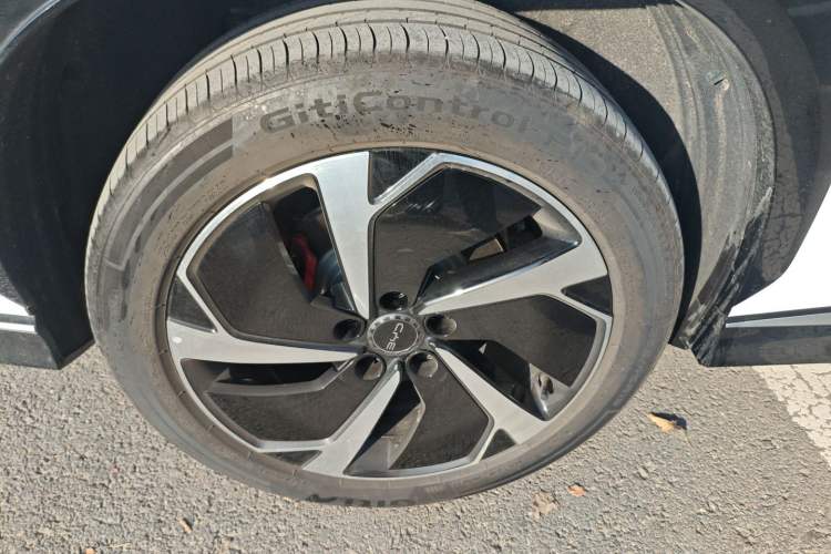 Used BYD Sealion 07 EV 2024 610 Long-Range Version Right Rear Wheel Hub