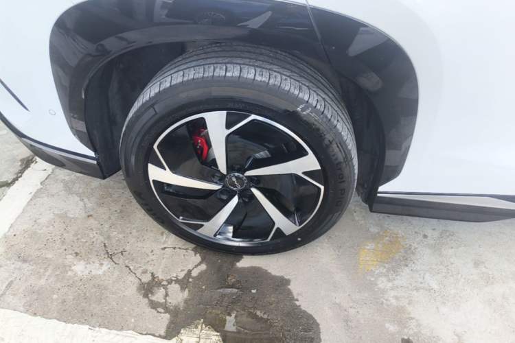 Used BYD Sealion 07 EV 2024 610 Long-Range Version Right Rear Wheel Hub
