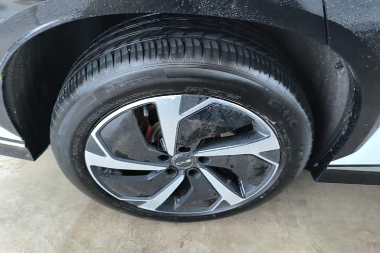 Used BYD Sealion 07 EV 2024 610 Long-Range Version Right Rear Wheel Hub