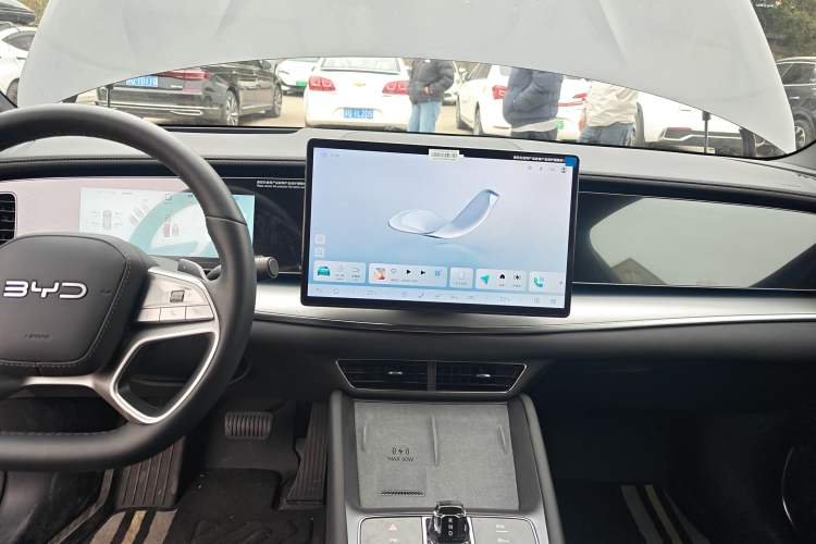 Used BYD Sealion 07 EV 2025 550 All-Wheel Drive Intelligent Driving Version Audio And AC Panel