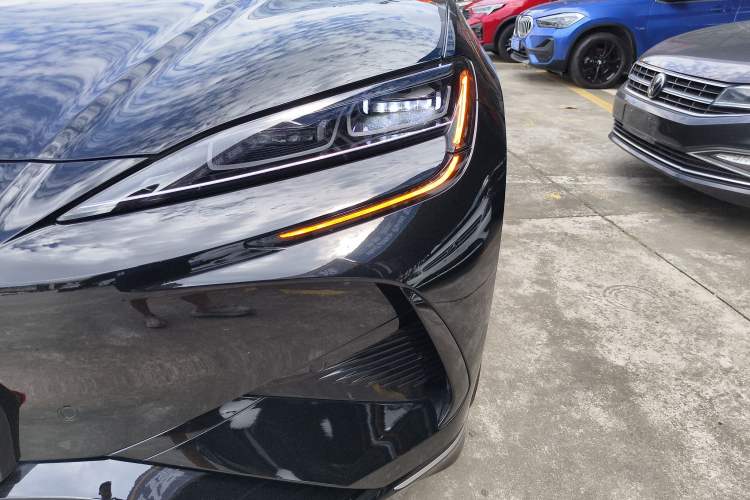 Used BYD Sealion 07 EV 2025 610 Zhihang Edition Left Front Headlight