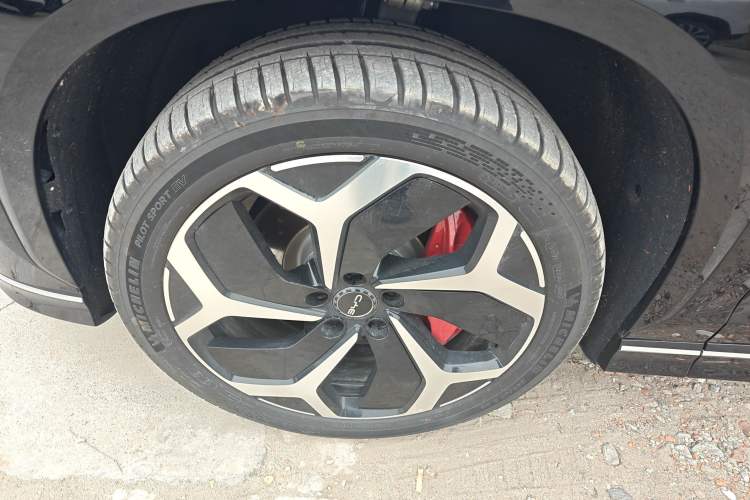 Used BYD Sealion 07 EV 2025 550 All-Wheel Drive Intelligent Driving Version Left Front Wheel Hub