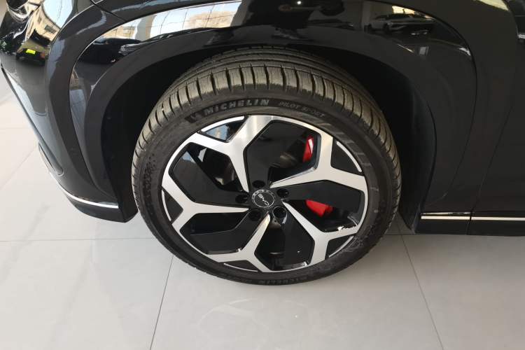 Used BYD Sealion 07 EV 2025 550 All-Wheel Drive Intelligent Driving Version Left Front Wheel Hub