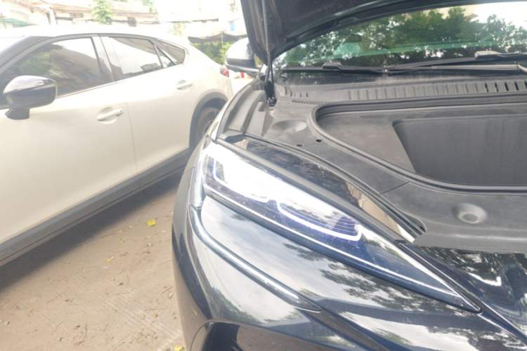Used BYD Sealion 07 EV 2025 610 Zhihang Edition Right Front Headlight