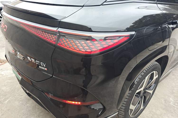 Used BYD Sealion 07 EV 2025 550 All-Wheel Drive Intelligent Driving Version Right Rear Taillight