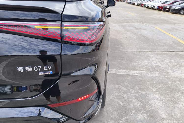 Used BYD Sealion 07 EV 2025 610 Zhihang Edition Right Rear Taillight