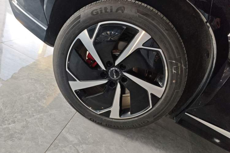Used BYD Sealion 07 EV 2025 610 Intelligent Driving Edition Right Rear Wheel Hub