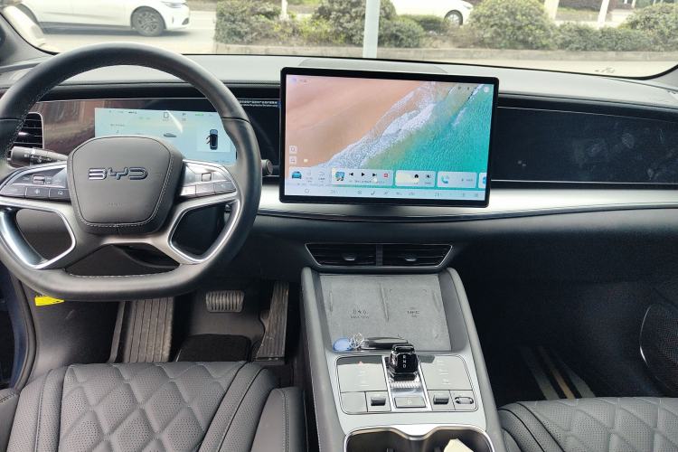 Used BYD Sealion 07 EV 2025 610 Zhihang Edition Center Console