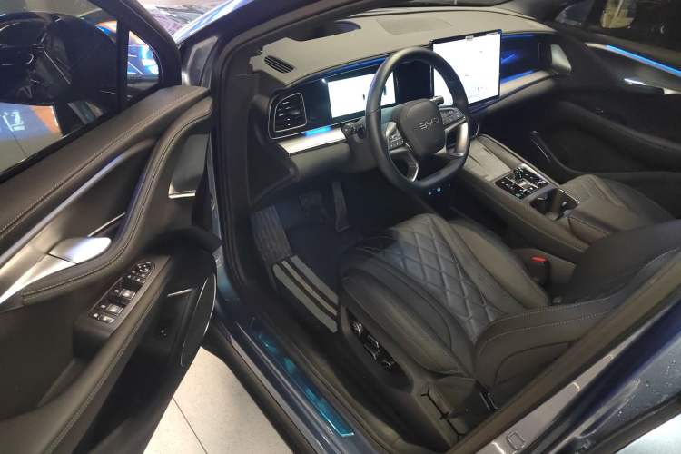 Used BYD Sealion 07 EV 2025 550 All-Wheel Drive Intelligent Driving Version Driver Seat