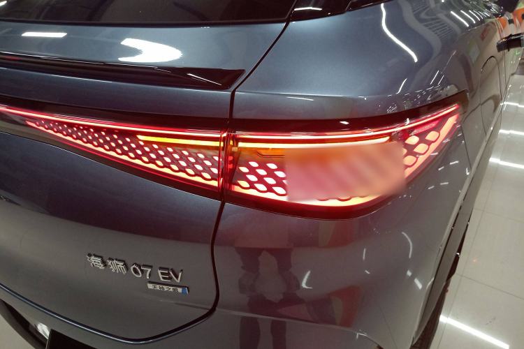 Used BYD Sealion 07 EV 2025 610 Zhihang Edition Right Rear Taillight