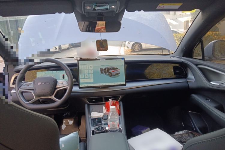 Used BYD Sealion 07 EV 2025 610 Zhihang Edition Center Console