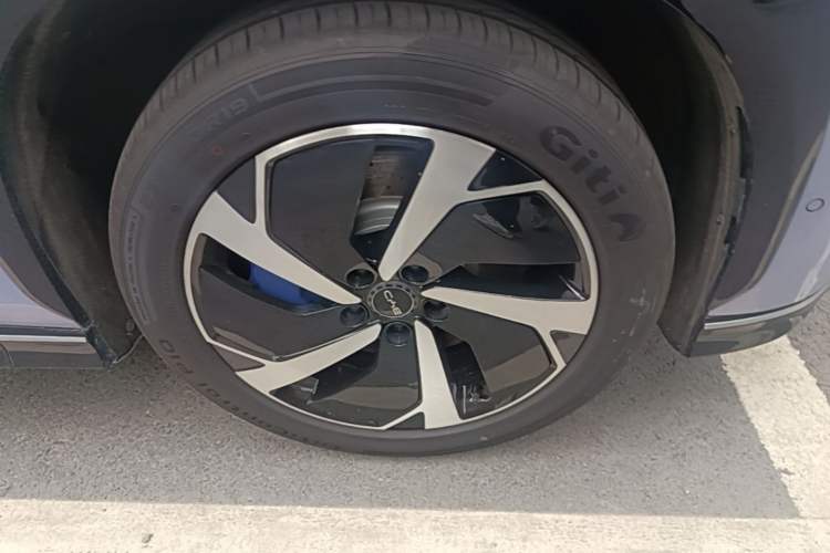 Used BYD Sealion 07 EV 2025 610 Intelligent Driving Edition Right Front Wheel Hub
