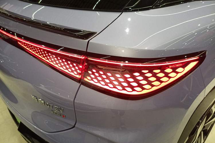 Used BYD Sealion 07 EV 2025 550 All-Wheel Drive Intelligent Driving Version Right Rear Taillight