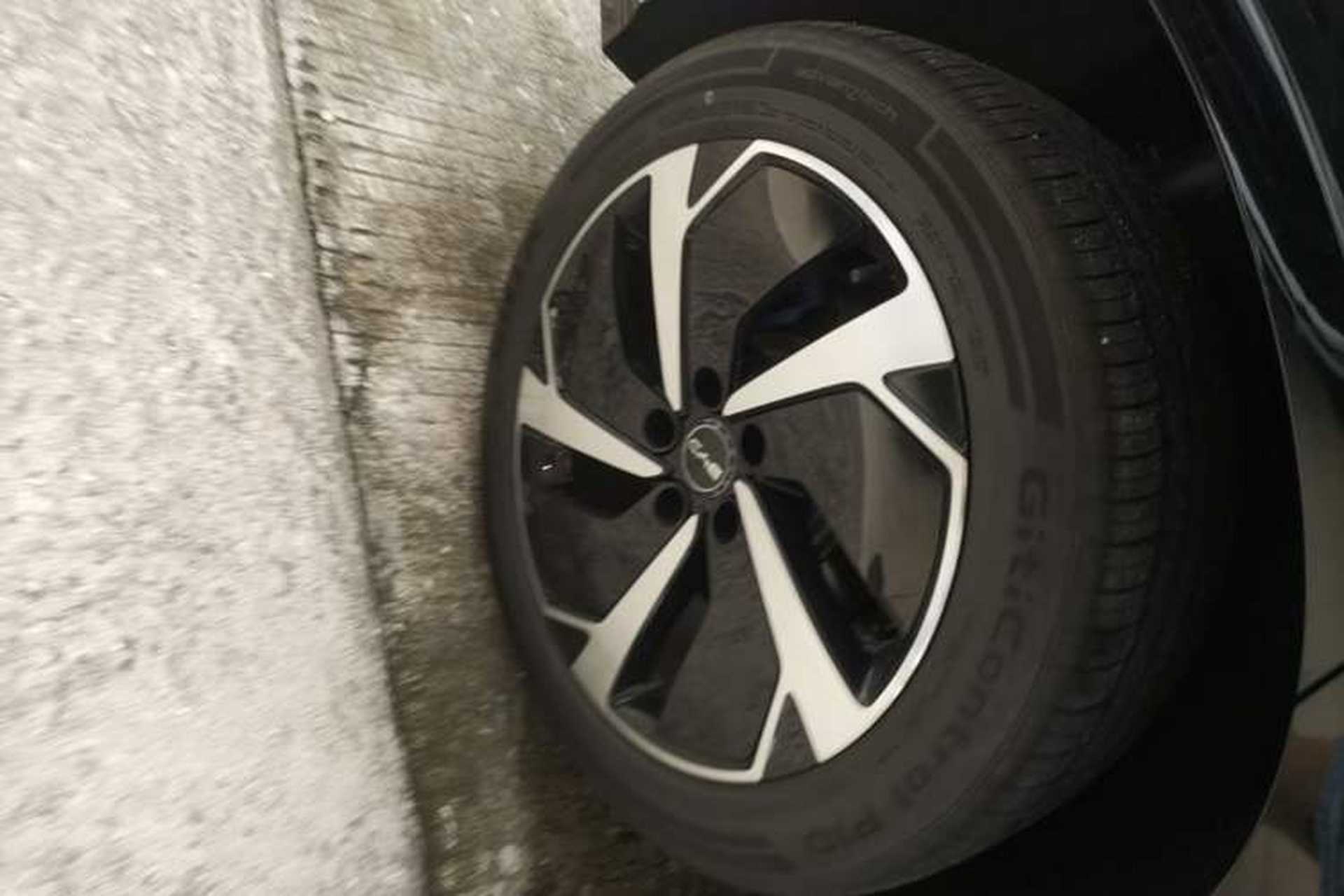 Used BYD Sealion 07 EV 2025 610 Zhihang Edition Right Rear Wheel Hub