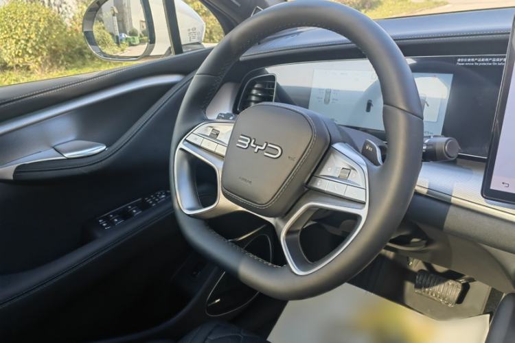 Used BYD Sealion 07 EV 2025 610 Intelligent Driving Edition Interior 4