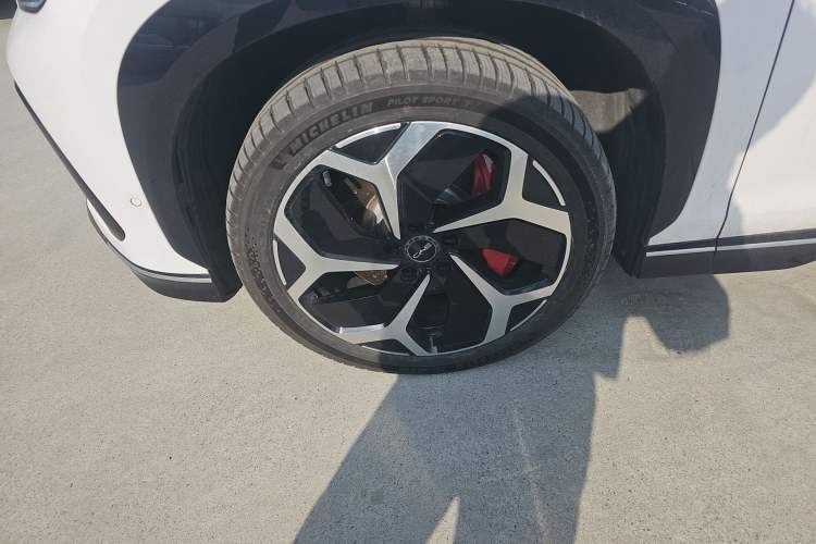 Used BYD Sealion 07 EV 2025 550 All-Wheel Drive Intelligent Driving Version Left Front Wheel Hub