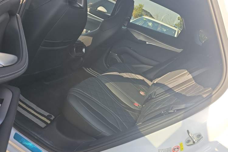 Used BYD Sealion 07 EV 2025 550 All-Wheel Drive Intelligent Driving Version Left Rear Seat