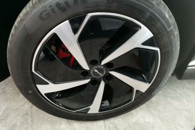 Used BYD Sealion 07 EV 2025 610 Intelligent Driving Edition Right Rear Wheel Hub