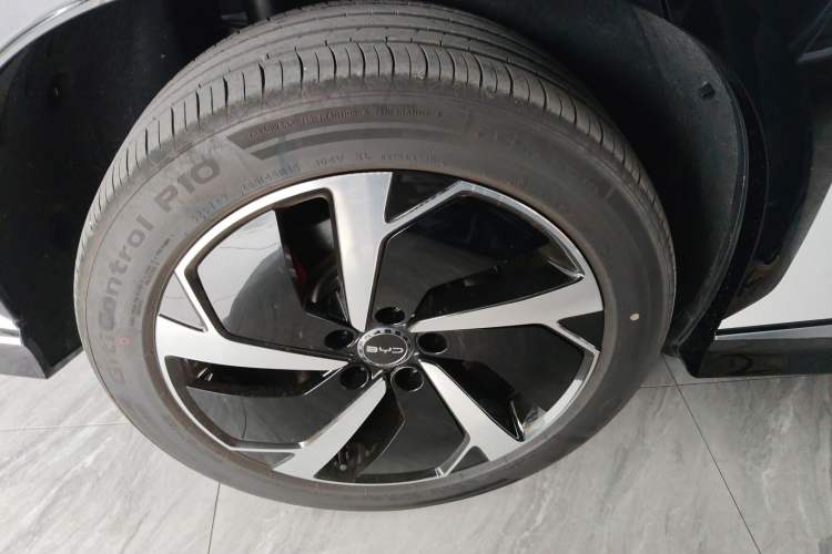 Used BYD Sealion 07 EV 2025 610 Intelligent Driving Edition Right Rear Wheel Hub