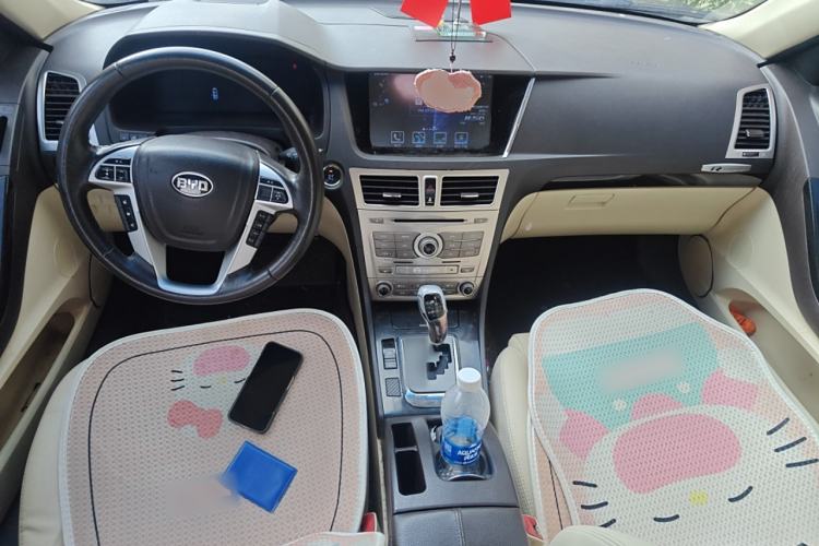 Used BYD Sirui 2013 1.5TID Automatic Prestige Model Center Console