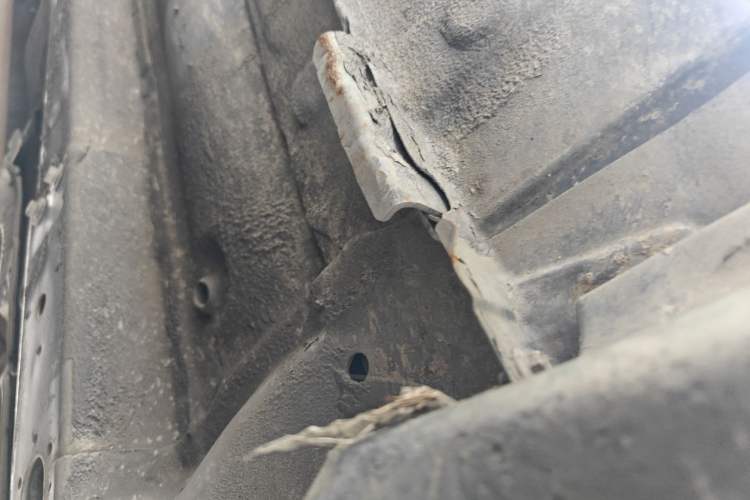 Used BYD Sirui 2013 1.5TID Automatic Prestige Model Chassis Front Right