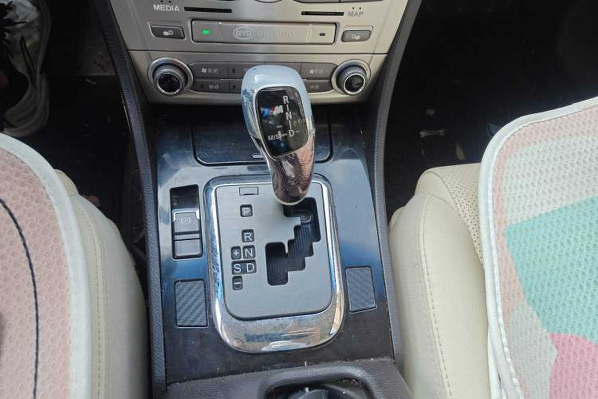 Used BYD Sirui 2013 1.5TID Automatic Prestige Model Gear Lever