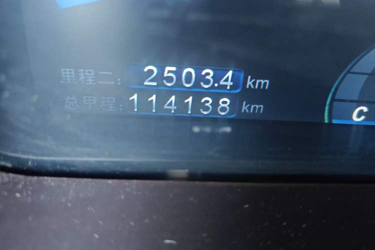 Used BYD Sirui 2013 1.5TID Automatic Prestige Model Odometer Close Up